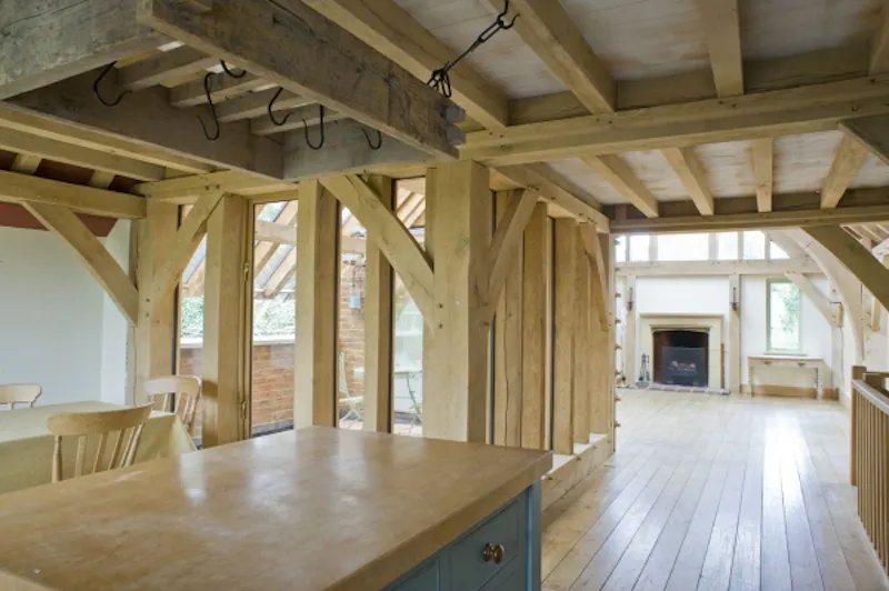 Open plan at Film location D1991 in Surrey (photo 14)