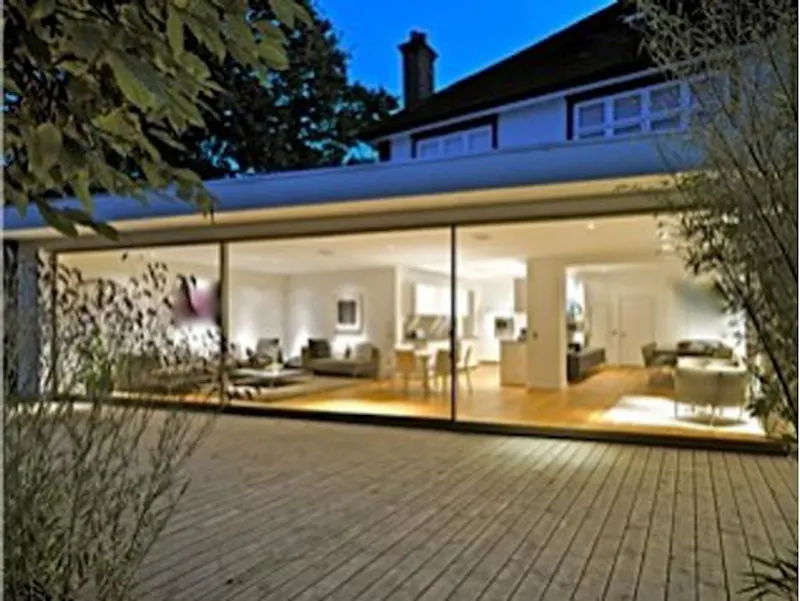 Terrace/Patio at Spectacular Finchley house, D1992 (photo 13)