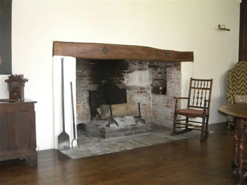 Fireplace at Film location H111 in Wiltshire (photo 6)