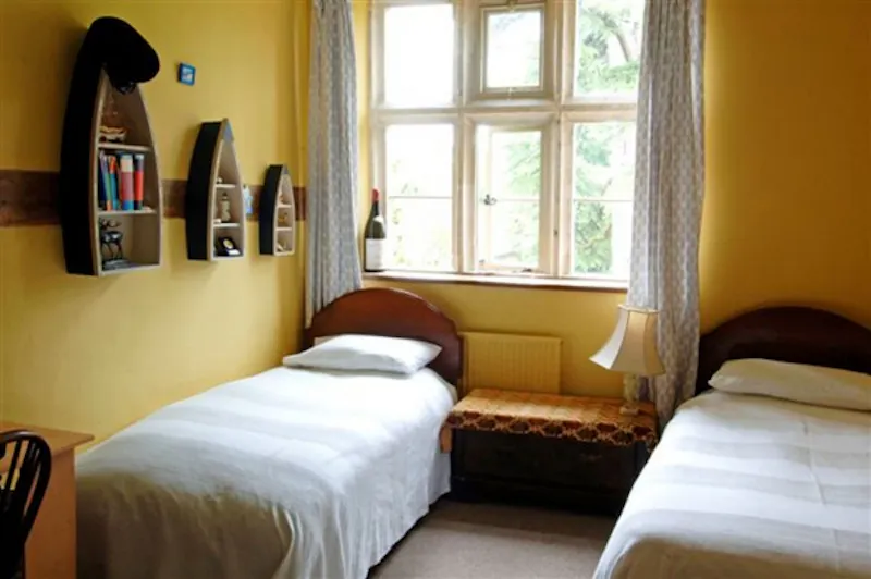 Film location H111 in Wiltshire (photo 13)