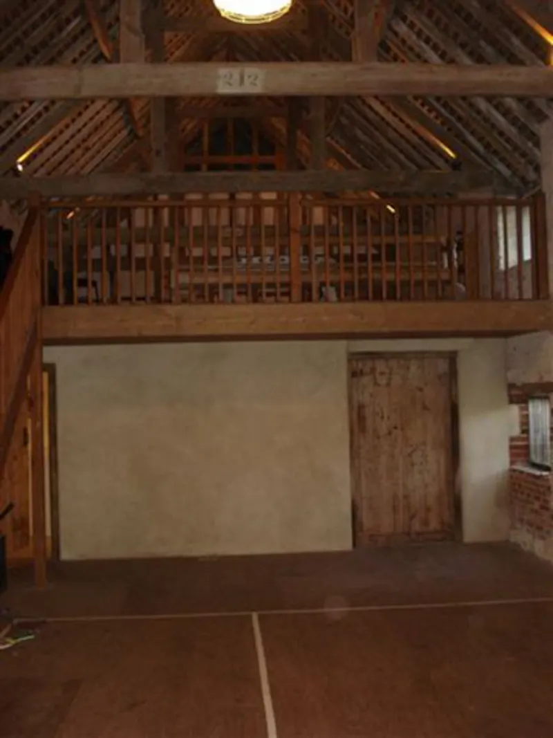 Mezzanine at Film location H111 in Wiltshire (photo 18)