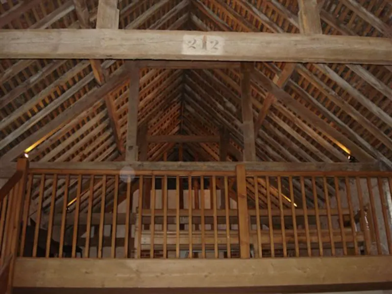 Beams at Film location H111 in Wiltshire (photo 19)