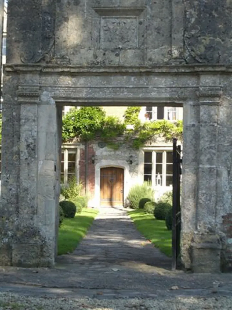 Film location H111 in Wiltshire (photo 23)