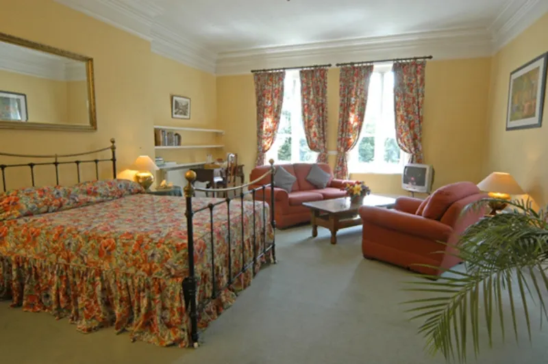 Bedroom at Homely country hotel in Suffolk, M269 (photo 9)