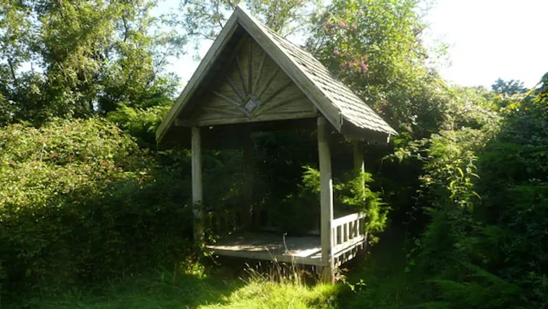 Summer house at Ashington country house, A1206 (photo 33)