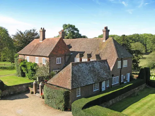 Cranleigh working farm, L612
