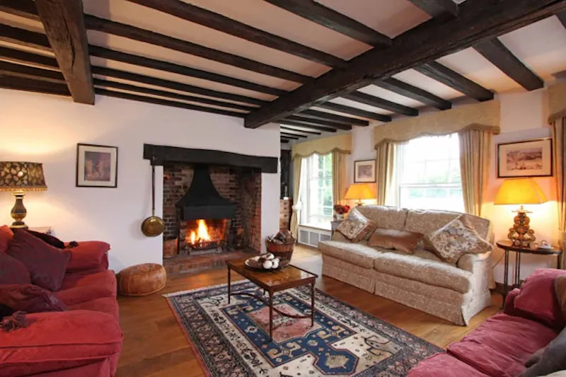 Living Room at Cranleigh working farm, L612 (photo 5)