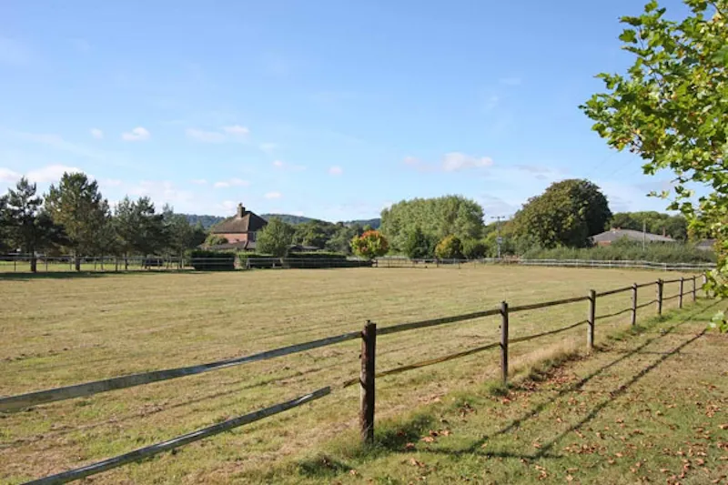 Cranleigh working farm, L612 (photo 38)