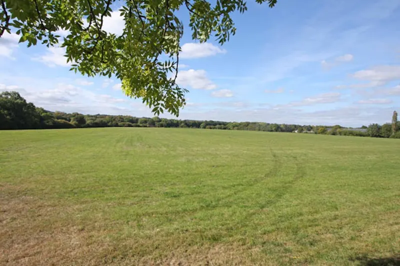 Views - country at Cranleigh working farm, L612 (photo 43)