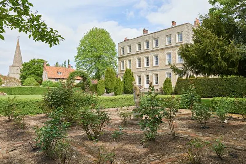 Classic Georgian country house, A1209 (photo 29)