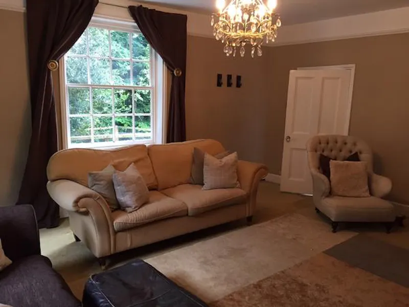Classic home in Oakington, A1102 (photo 4)