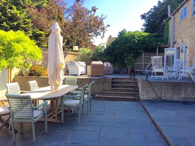 Classic home in Oakington, A1102 (photo 26)