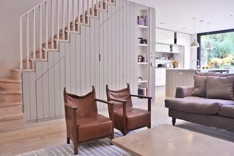 Staircase at Stylish Brook Green family house, B1507 (photo 13)
