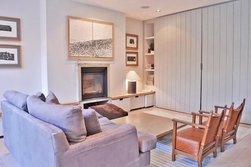 Fireplace at Stylish Brook Green family house, B1507 (photo 14)