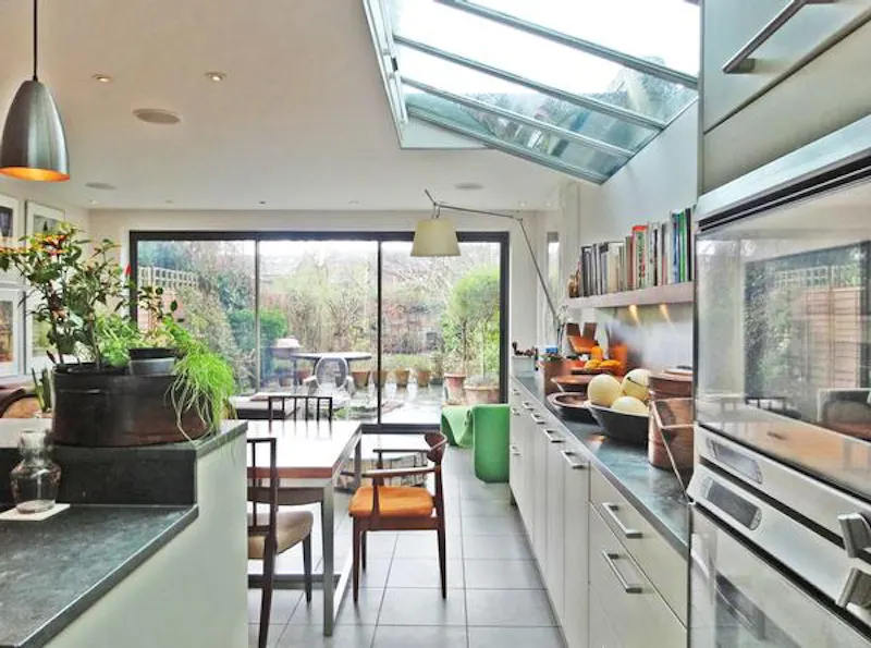 Kitchen at Stylish Kensal Green house, E324 (photo 3)