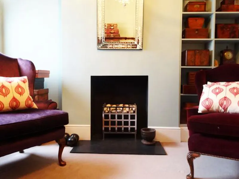 Fireplace at Stylish Kensal Green house, E324 (photo 25)