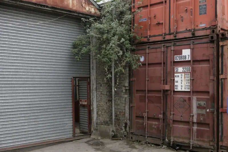 Versatile Dalston warehouse , N183 (photo 2)