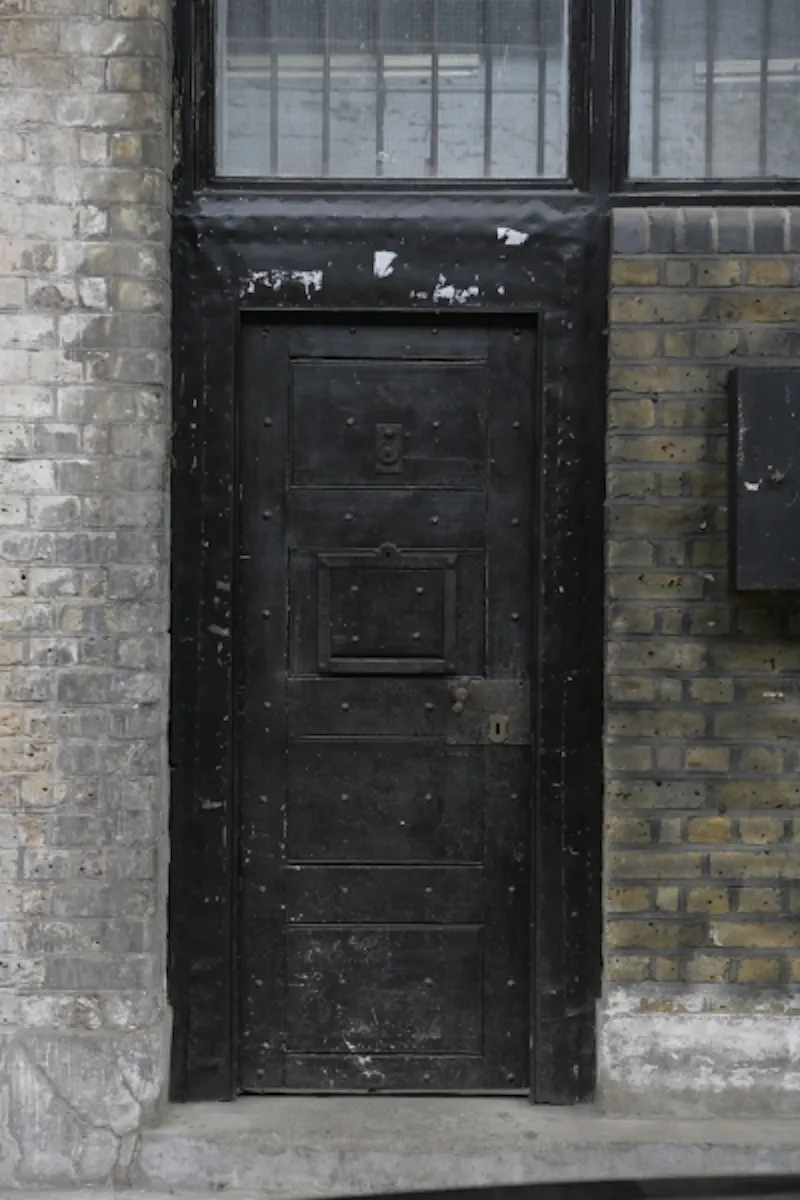 Versatile Dalston warehouse , N183 (photo 27)