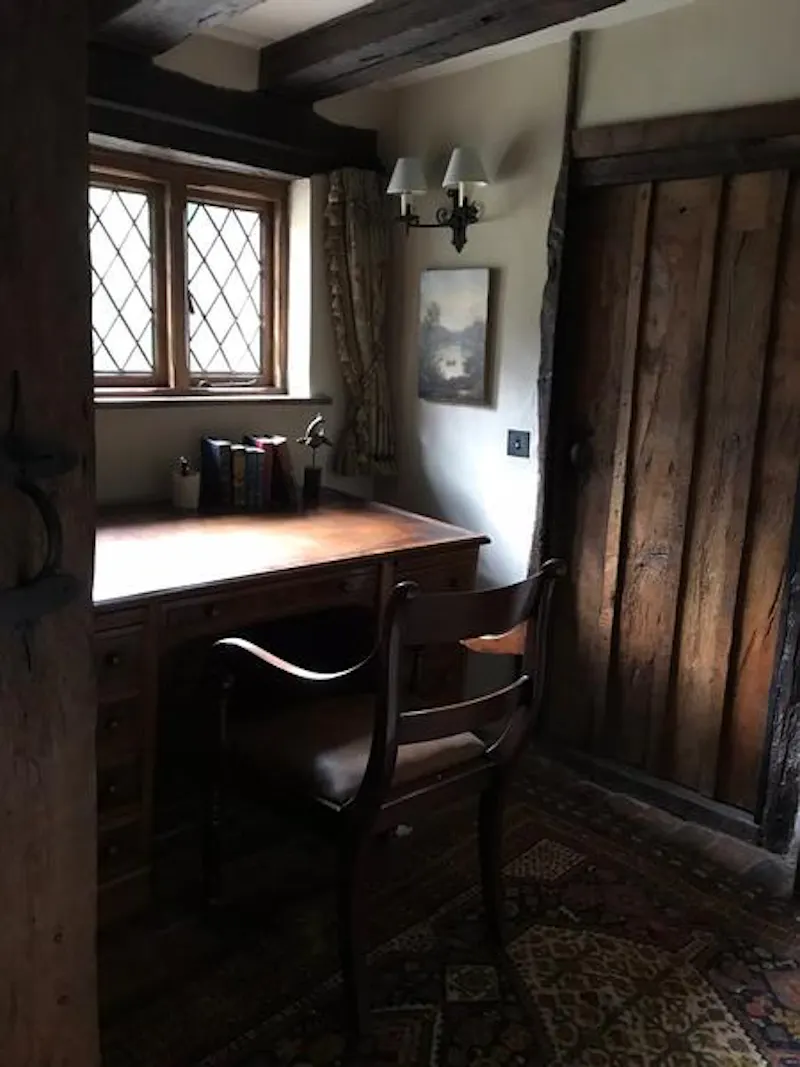 Study at Quirky medieval country home, M270 (photo 19)