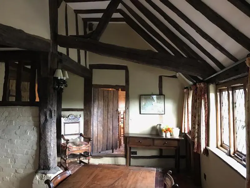 Dining room at Quirky medieval country home, M270 (photo 11)