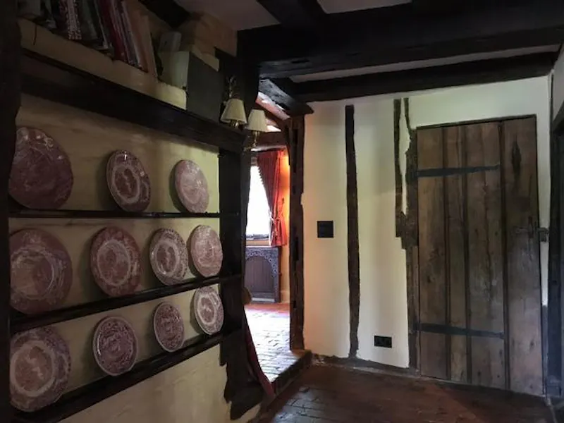 Quirky medieval country home, M270 (photo 24)