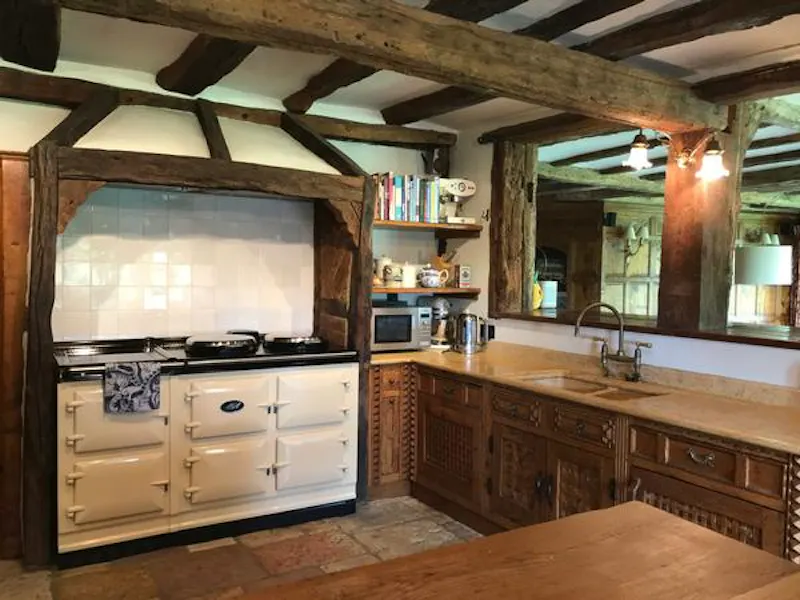 Aga at Quirky medieval country home, M270 (photo 12)