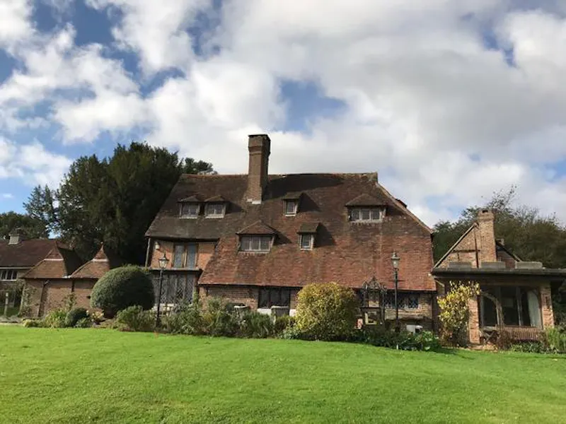 Quirky medieval country home, M270 (photo 1)
