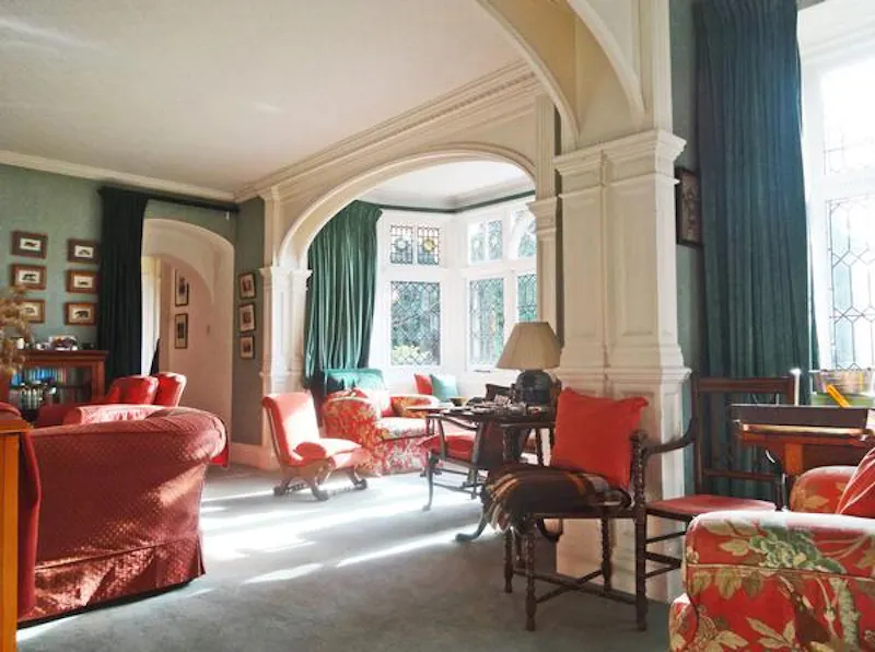 Gothic Wimbledon Lodge, B59 (photo 5)