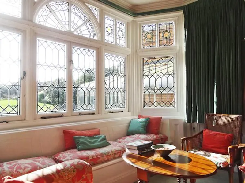 Gothic Wimbledon Lodge, B59 (photo 8)