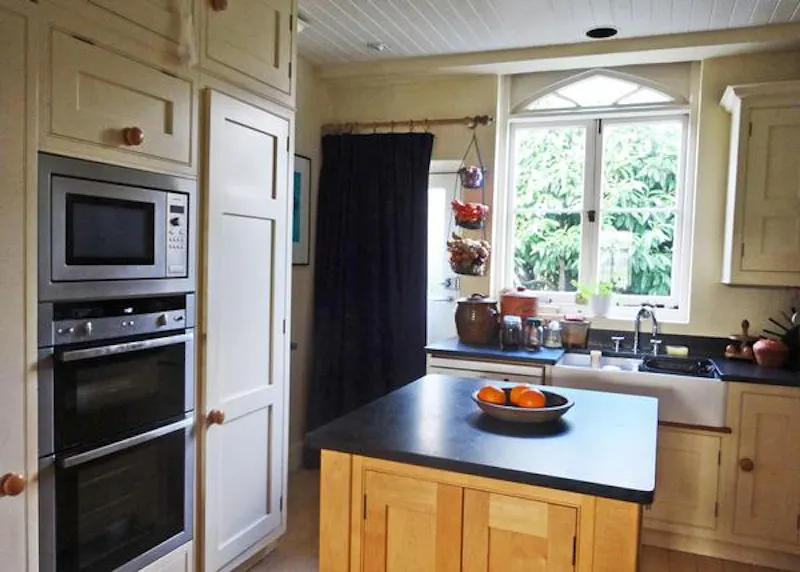 Gothic Wimbledon Lodge, B59 (photo 15)