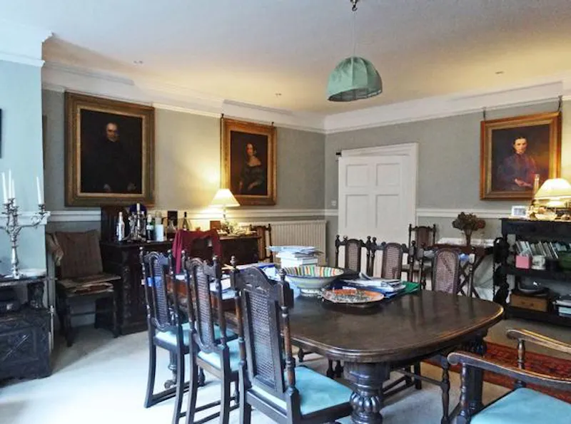 Dining room at Gothic Wimbledon Lodge, B59 (photo 26)