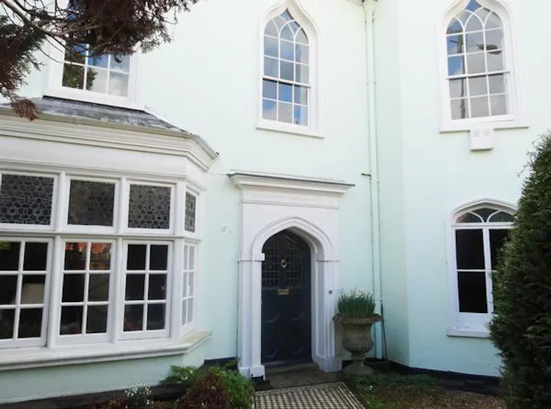Gothic Wimbledon Lodge, B59 (photo 49)