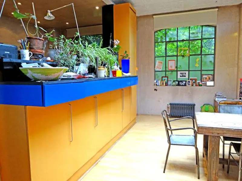Distressed-luxury home in Angel, A405 (photo 16)