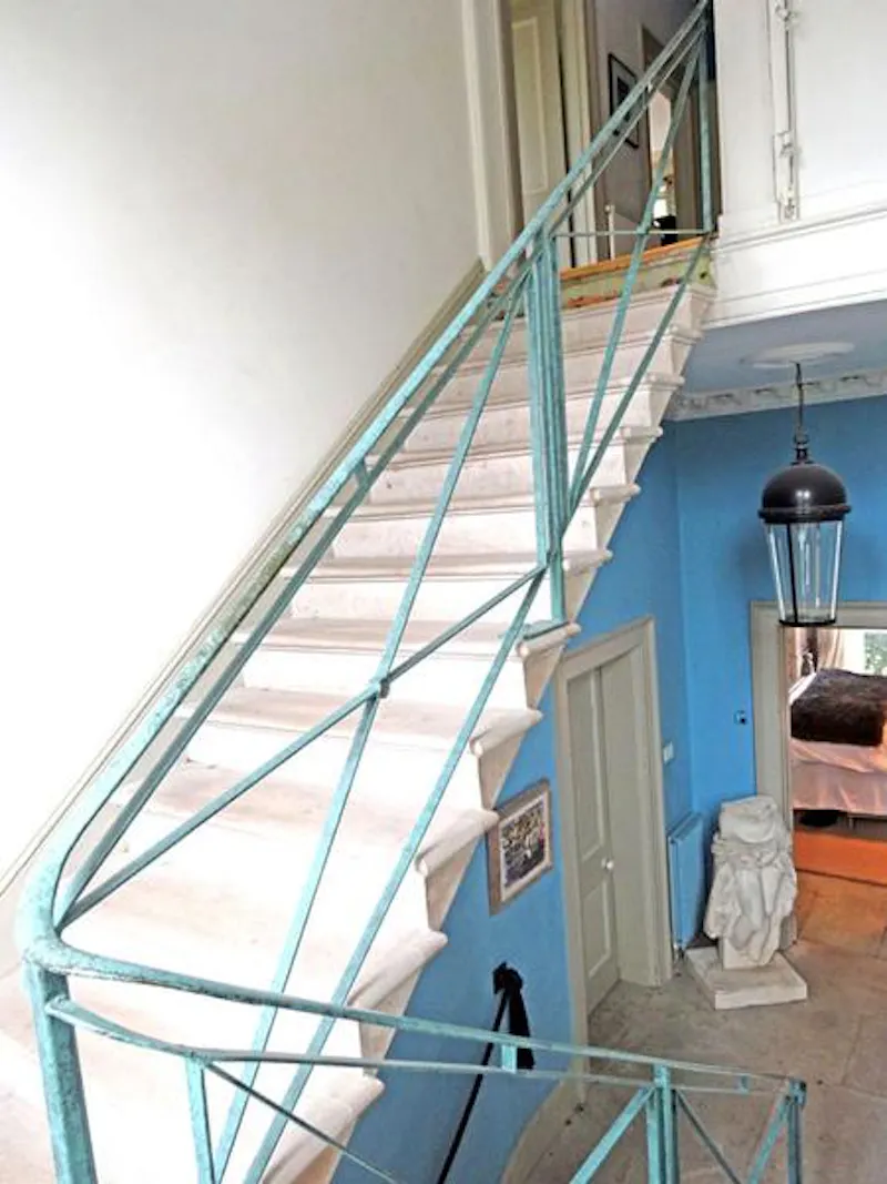 Distressed-luxury home in Angel, A405 (photo 33)