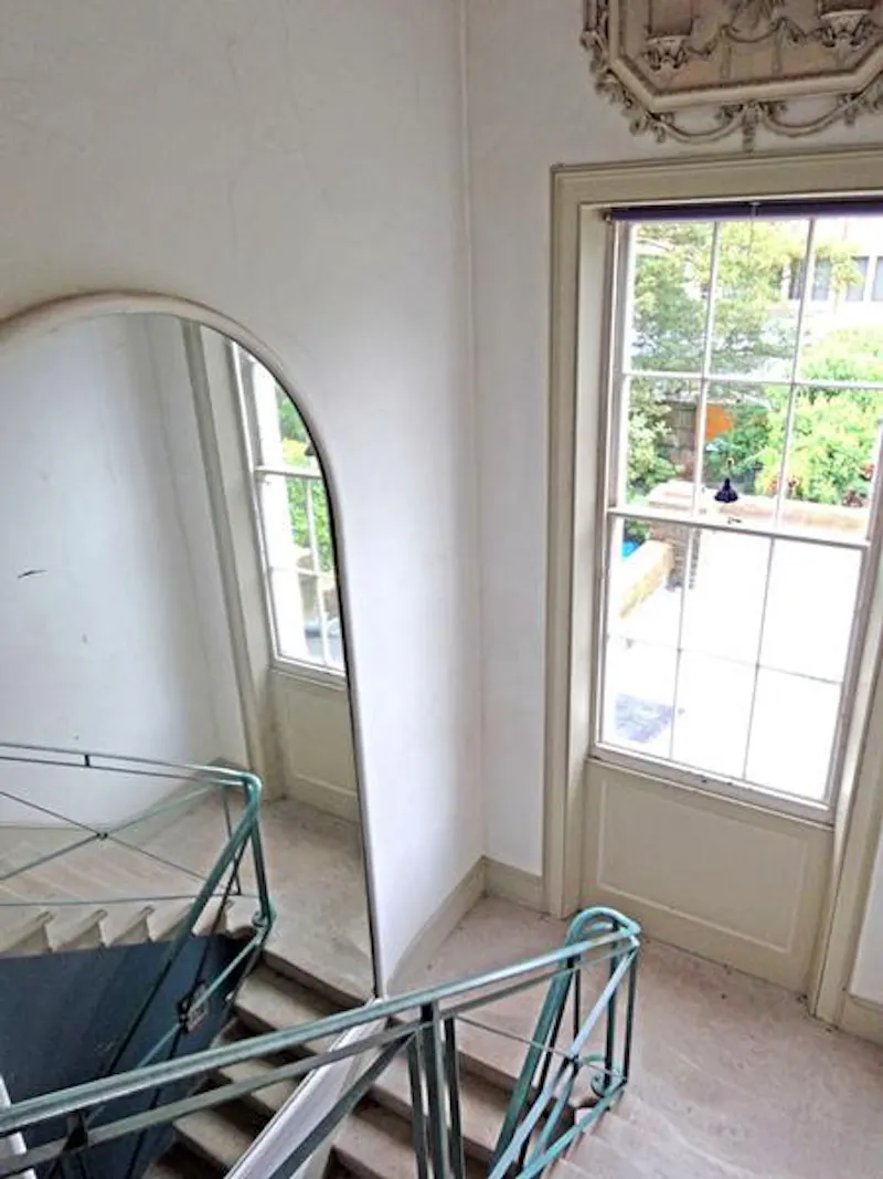 Distressed-luxury home in Angel, A405 (photo 34)