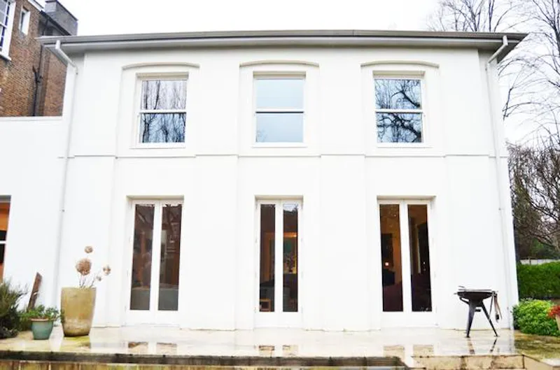 Bright, colourful Ealing house, B1483 (photo 47)