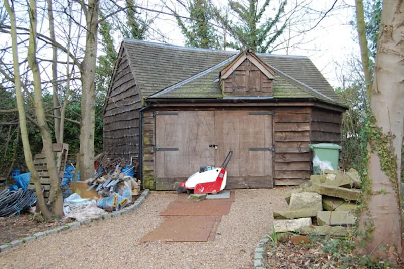 Shed at Film location D1280 in Middlesex (photo 56)
