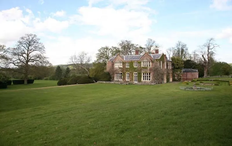 22-acre Berkshire mansion, A1170 (photo 33)