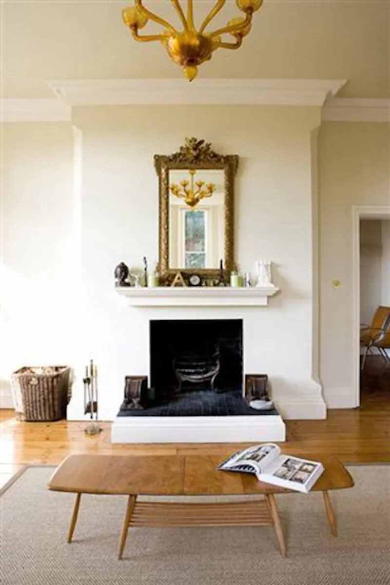 Fireplace at Bright and airy Nottingham house, B1509 (photo 3)