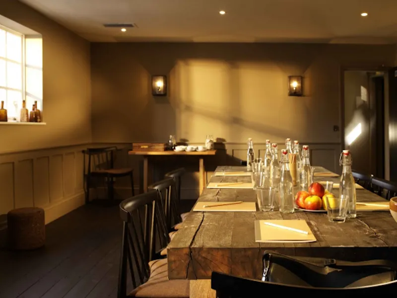 Amersham coaching inn, R728 (photo 7)