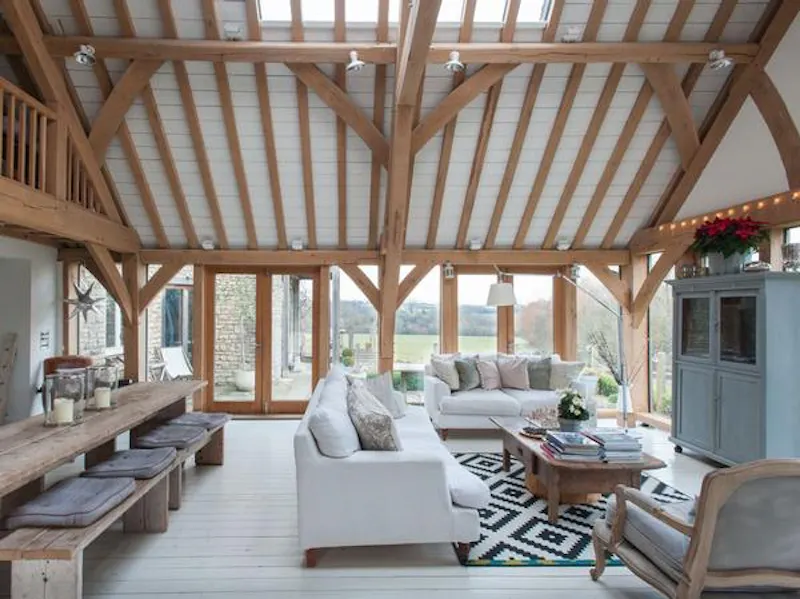 Modern Chipping Norton barn, C790 (photo 2)