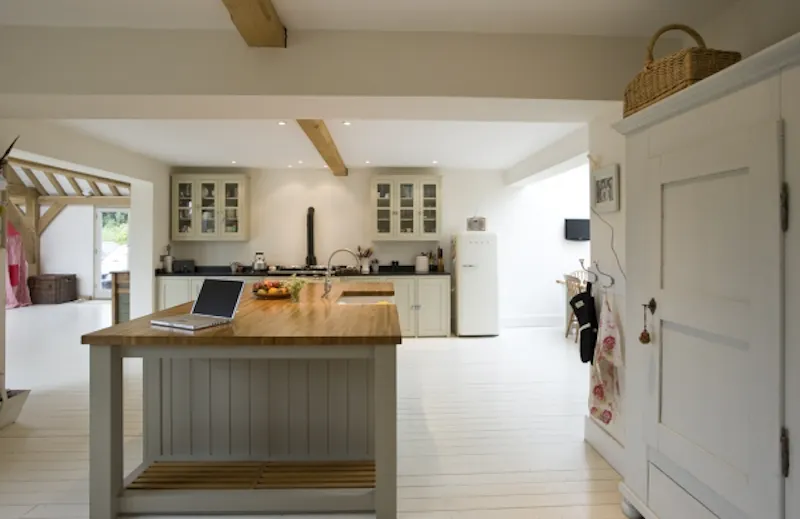 Modern Chipping Norton barn, C790 (photo 13)
