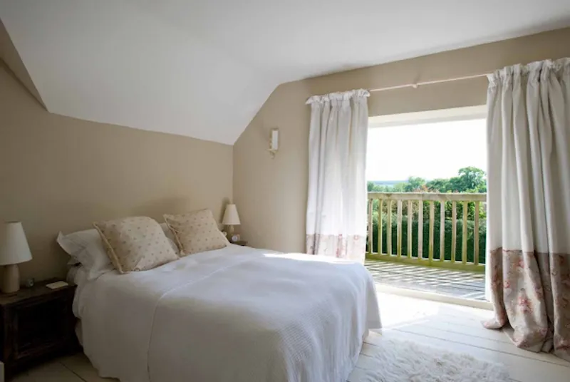 Balcony at Modern Chipping Norton barn, C790 (photo 16)