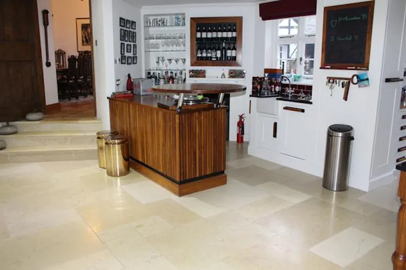Bar at Georgian Malvern Hills house , A1214 (photo 25)