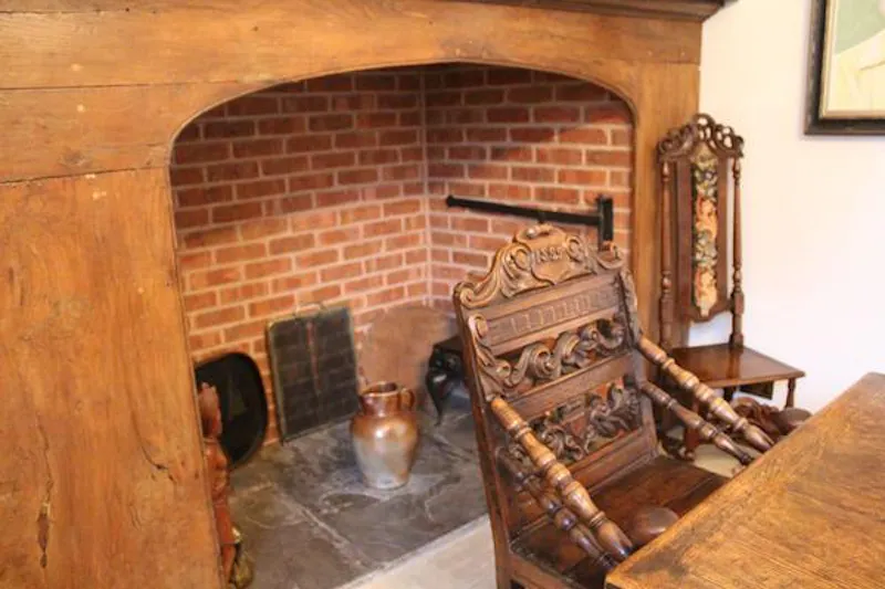Fireplace at Georgian Malvern Hills house , A1214 (photo 35)
