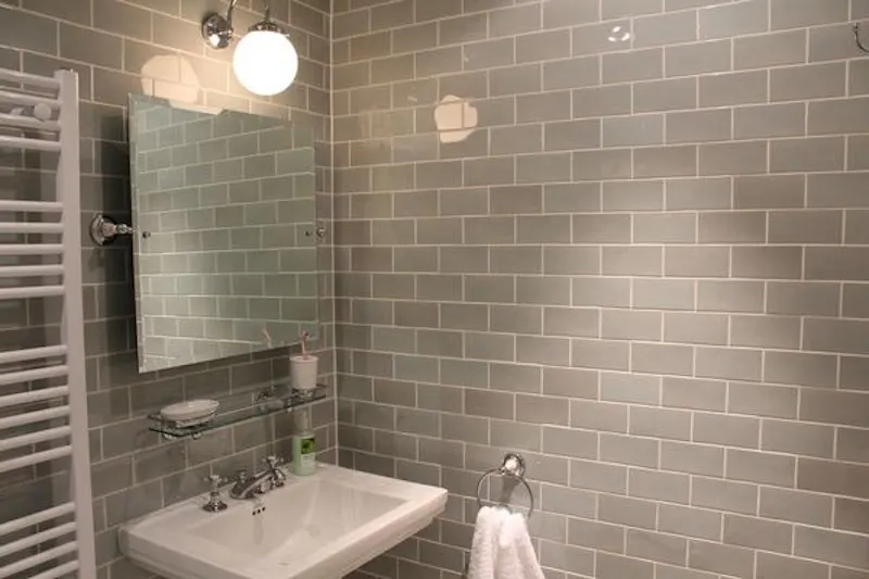Bathroom at Georgian Malvern Hills house , A1214 (photo 62)