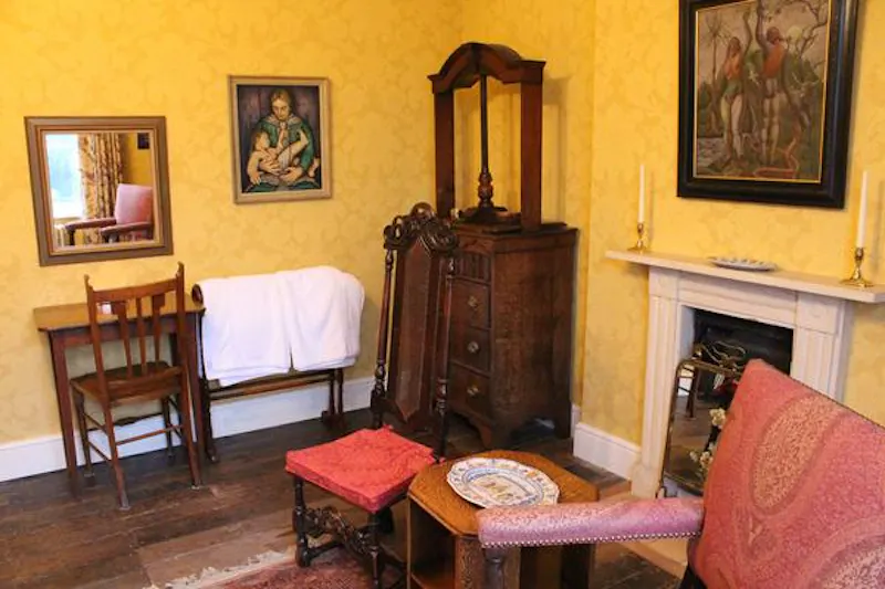 Fireplace at Georgian Malvern Hills house , A1214 (photo 86)
