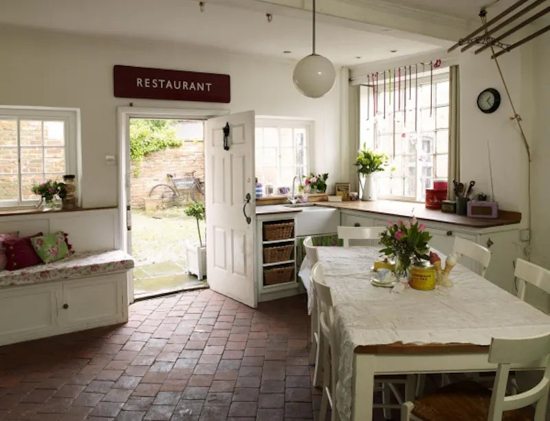 Kitchen at Georgian Lincolnshire villa, A1103 (photo 3)