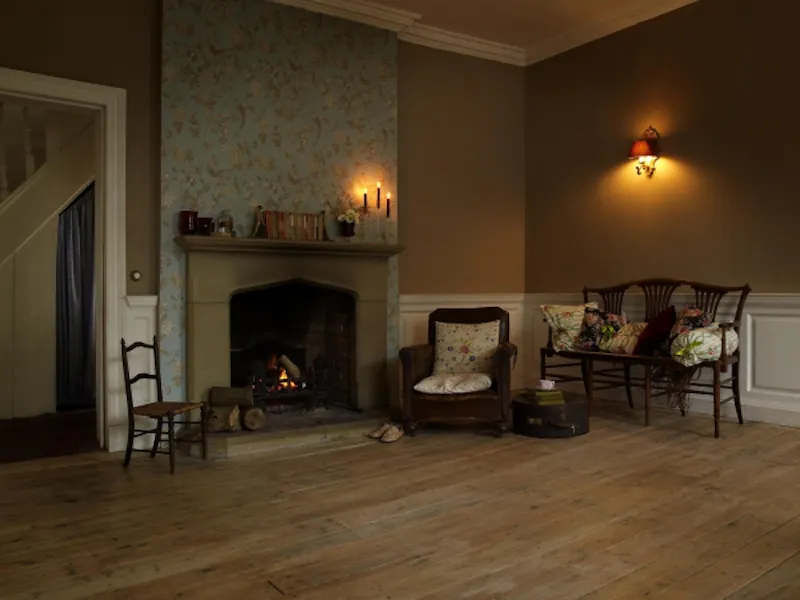 Fireplace at Georgian Lincolnshire villa, A1103 (photo 8)