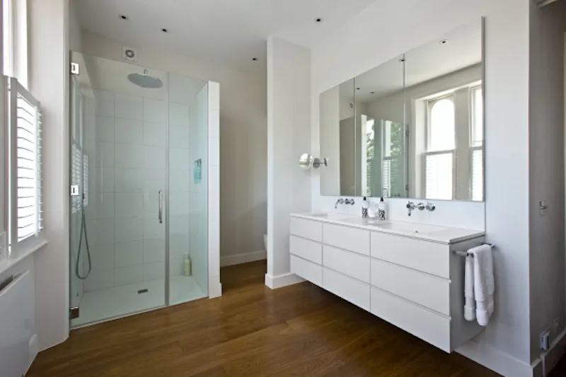 Shower at Ladbroke Grove townhouse, A1029 (photo 22)